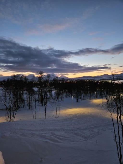 Ny Leilighet I Nytt Bygg I Naturskjonne Omgivelser! Tromsø Exteriér fotografie